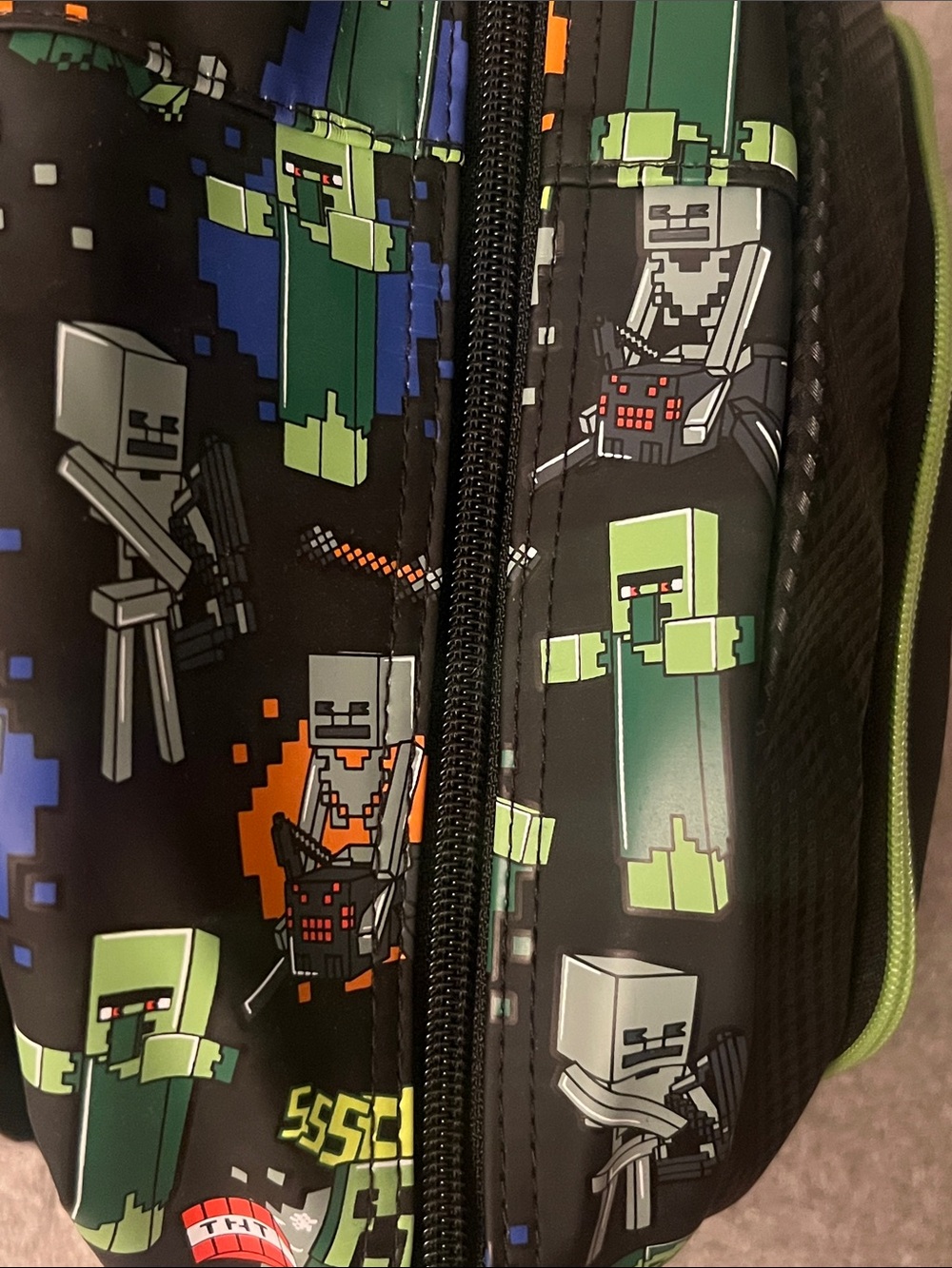 Minecraft Smiggle Classic Creeper Backpack - Neon Green & Black - Picture 9 of 17